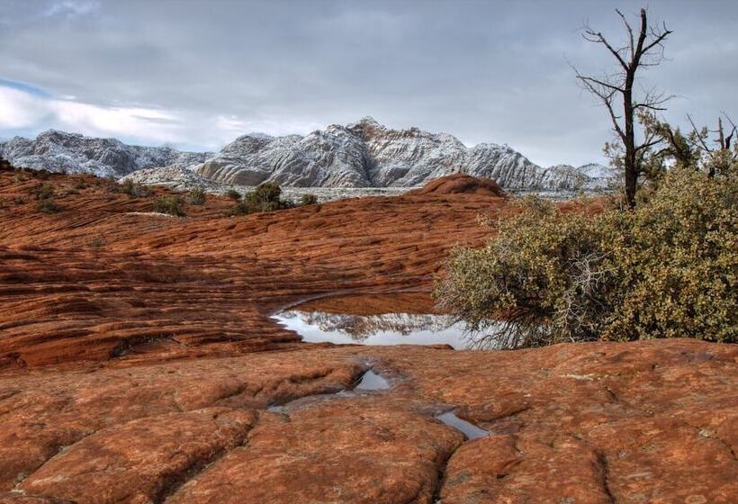 Отель Red Mountain Resort