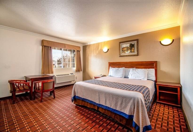 فندق Regency Inn & Suites Downey