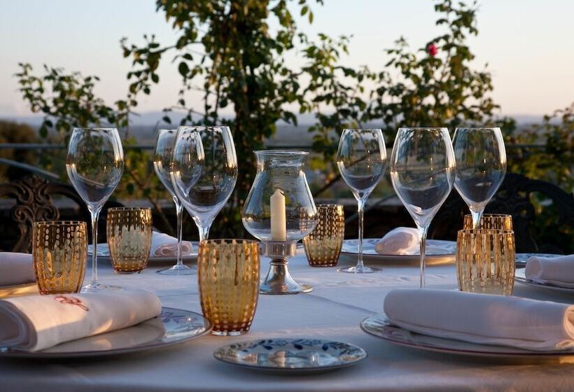 호텔 Il Falconiere Relais & Spa