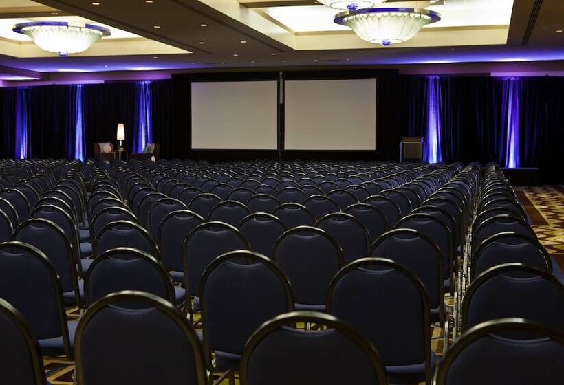 Отель Renaissance Phoenix Downtown