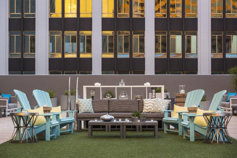 Отель Renaissance Phoenix Downtown