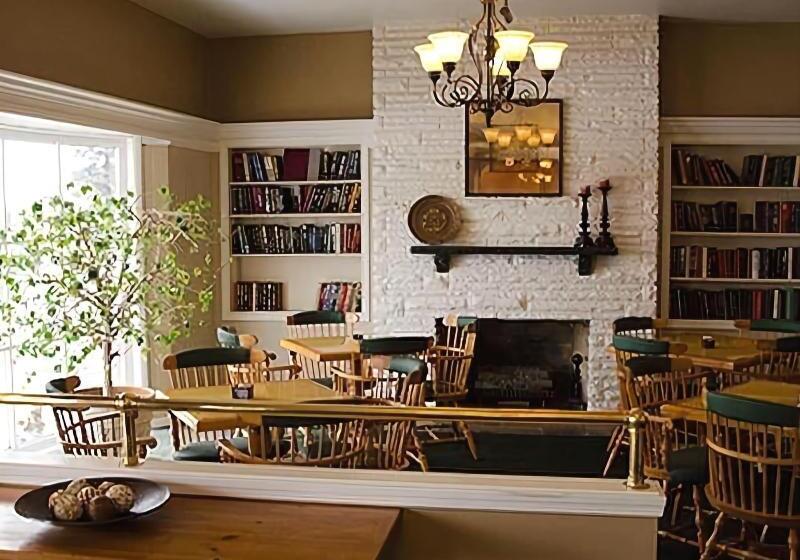 ホテル Alpine Inn & Suites Rockford