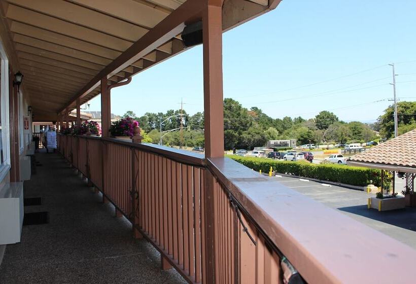 ホテル Rodeway Inn Near Downtown Monterey