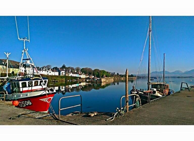 ホテル Roundstone House