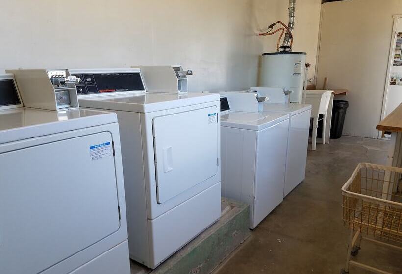 Отель Shoshone Inn