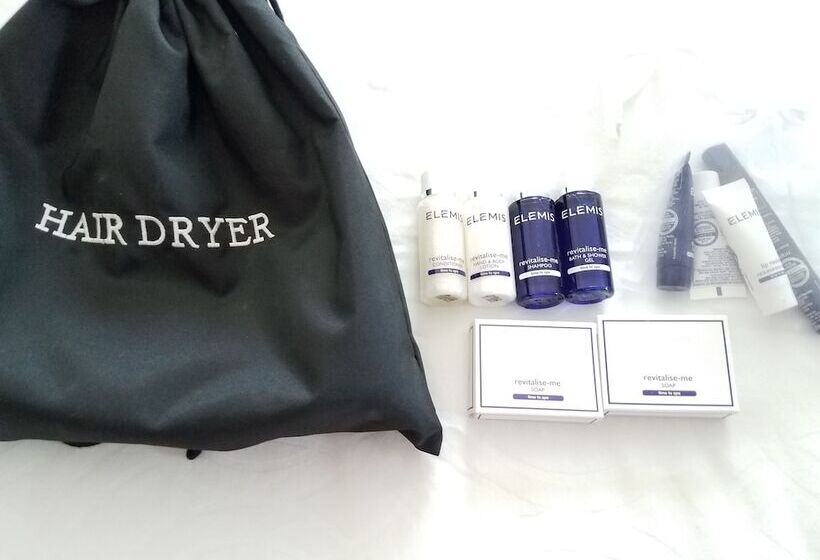 בית מלון כפרי Shoshone Inn