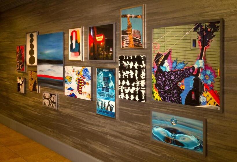 Silver Cloud Hotel   Seattle Broadway