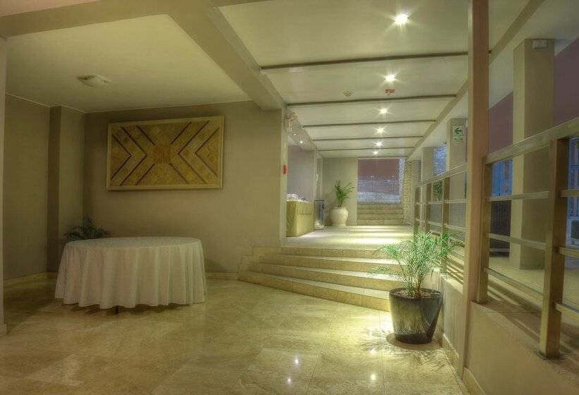 Sol De Oro Hotel & Suites