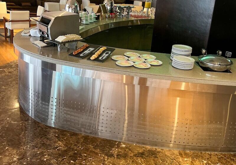 Sol De Oro Hotel & Suites