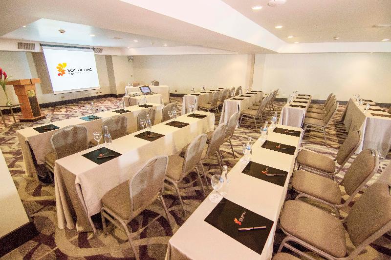 Sol De Oro Hotel & Suites