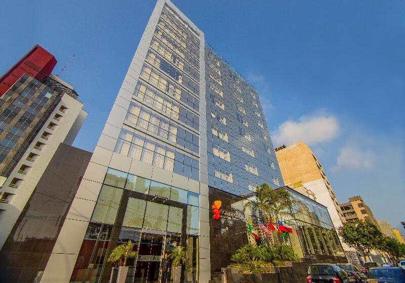 Sol De Oro Hotel & Suites