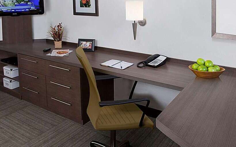 בית מלון כפרי Sonesta Simply Suites Boston Burlington