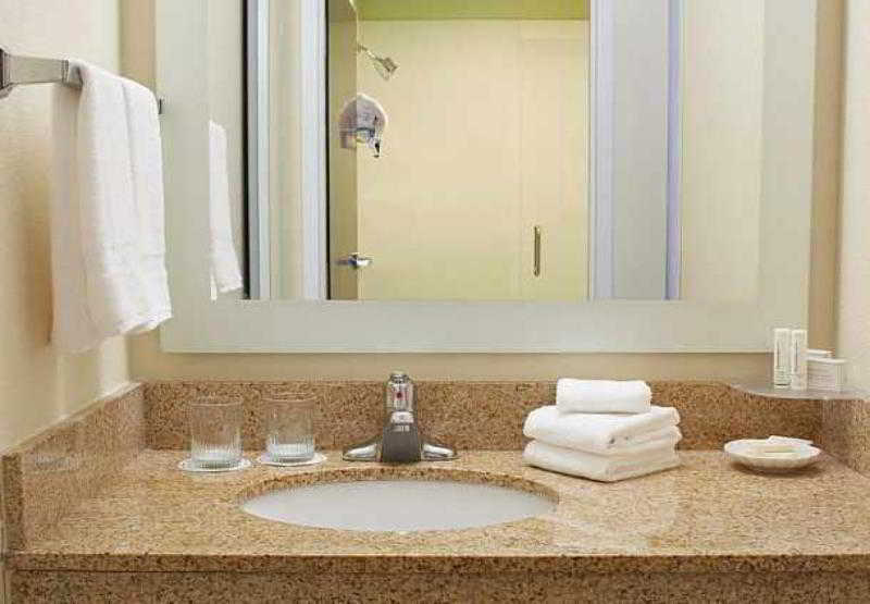 فندق Springhill Suites By Marriott Atlanta Six Flags