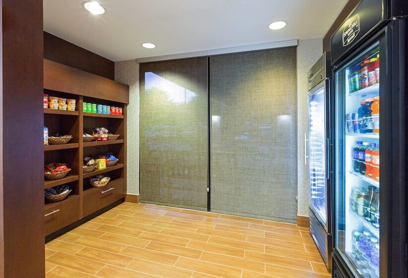 בית מלון כפרי Springhill Suites Austin South