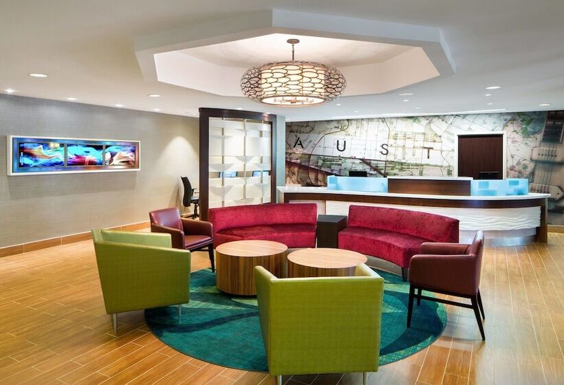 בית מלון כפרי Springhill Suites Austin South