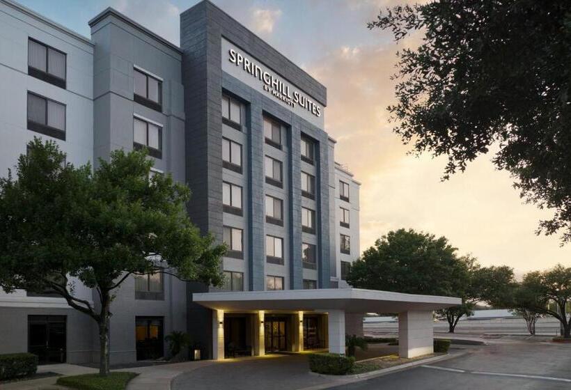 בית מלון כפרי Springhill Suites Austin South