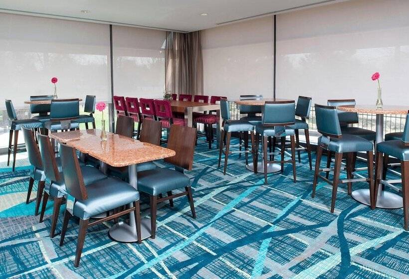 호텔 Springhill Suites By Marriott Chicago O Hare