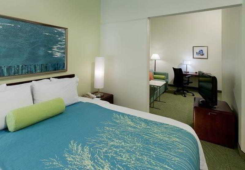 Hotel Springhill Suites Dallas Addison/quorum Drive