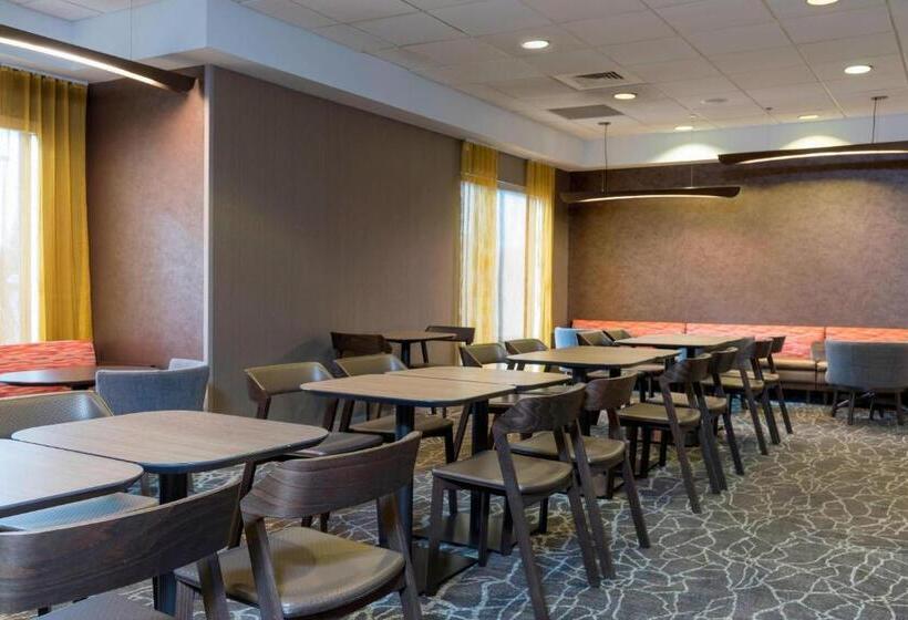 酒店 Springhill Suites Grand Rapids North