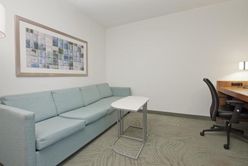 هتل Springhill Suites Grand Rapids North