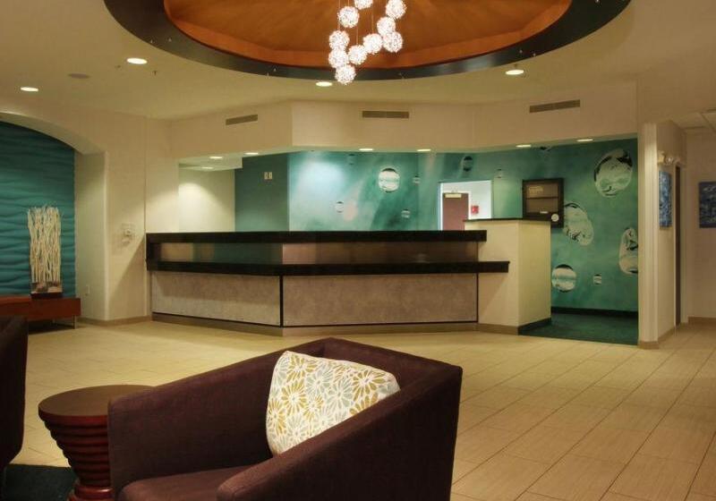 酒店 Springhill Suites Grand Rapids North