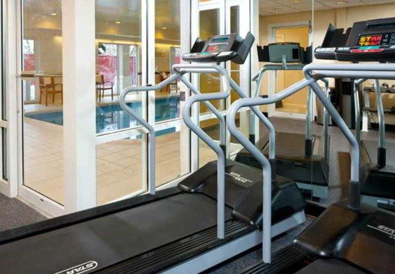 בית מלון כפרי Springhill Suites Herndon Reston