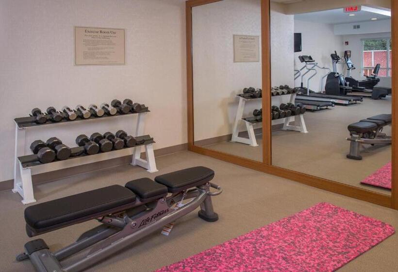 בית מלון כפרי Springhill Suites Herndon Reston