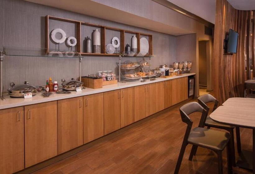 בית מלון כפרי Springhill Suites Herndon Reston