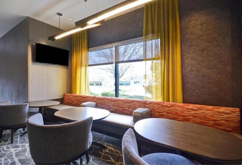 בית מלון כפרי Springhill Suites Lexington Near The University Of Kentucky