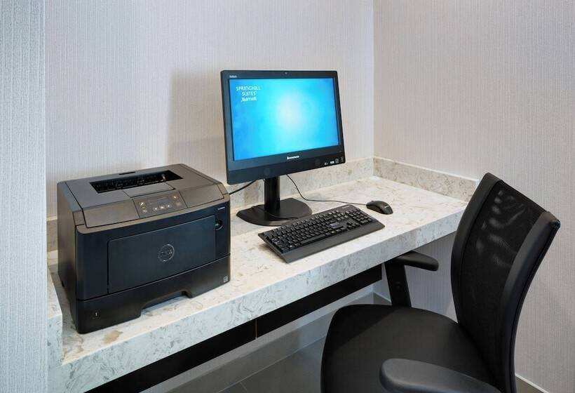 هتل Springhill Suites Milford