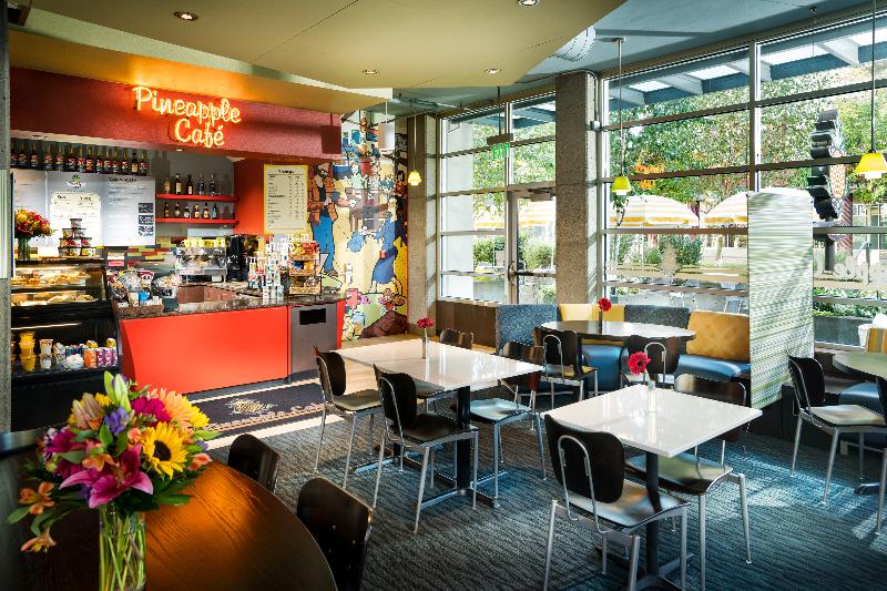 Отель Staypineapple, Watertown, University District Seattle