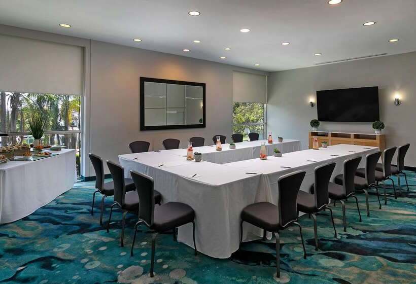 Belamar Hotel Manhattan Beach, Tapestry Collection By Hilton