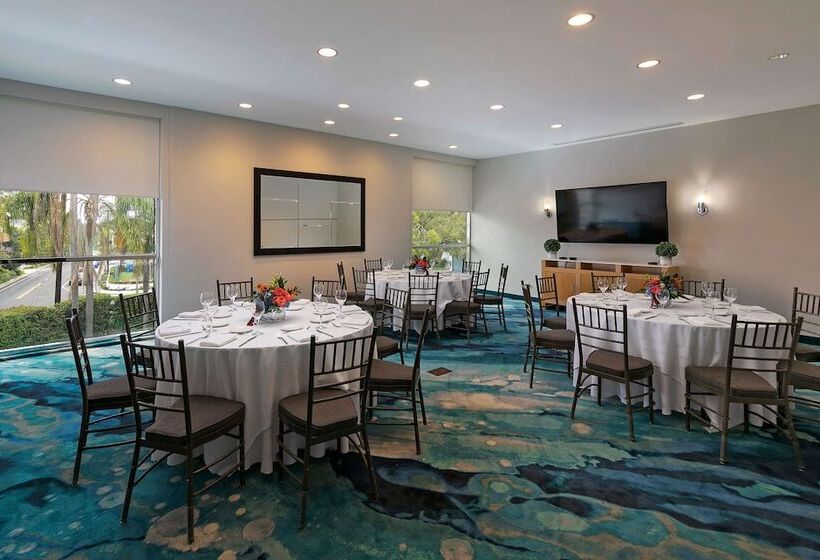 Belamar Hotel Manhattan Beach, Tapestry Collection By Hilton