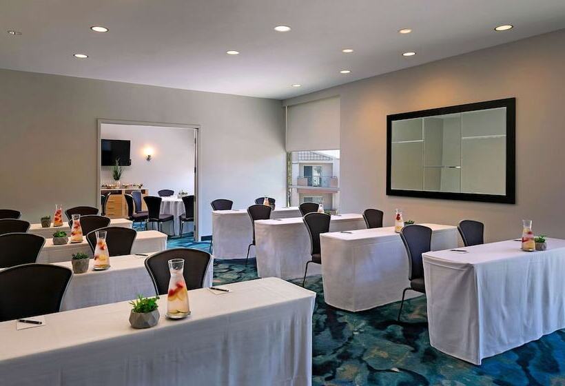 Belamar Hotel Manhattan Beach, Tapestry Collection By Hilton