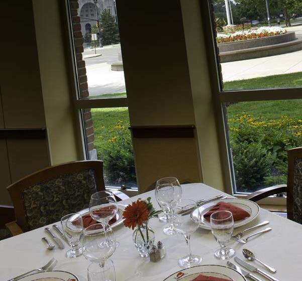 호텔 The Blackwell Inn And Pfahl Conference Center