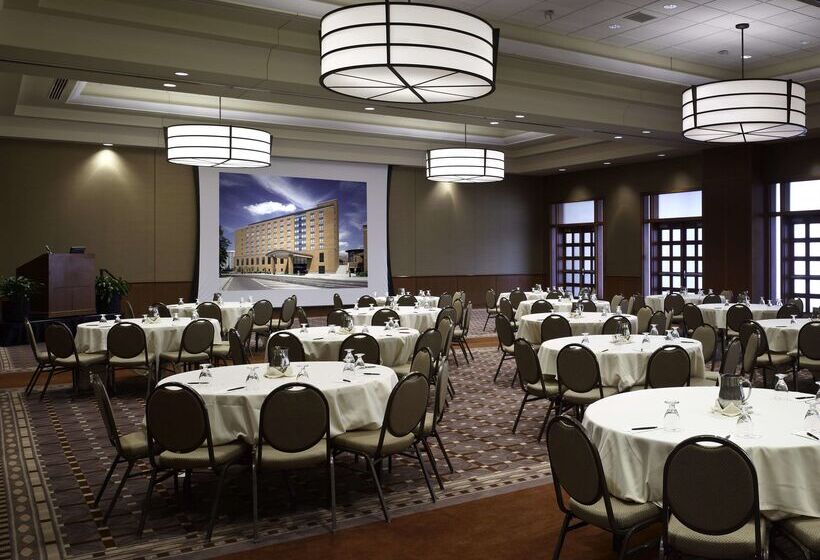 ホテル The Blackwell Inn And Pfahl Conference Center