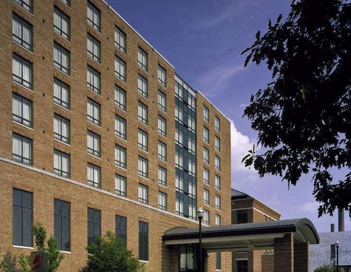 호텔 The Blackwell Inn And Pfahl Conference Center
