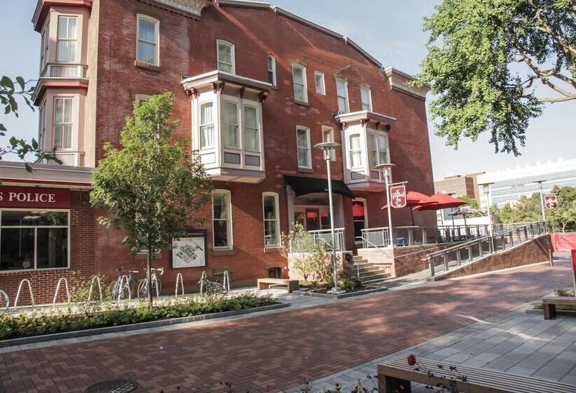 Отель The Conwell Inn