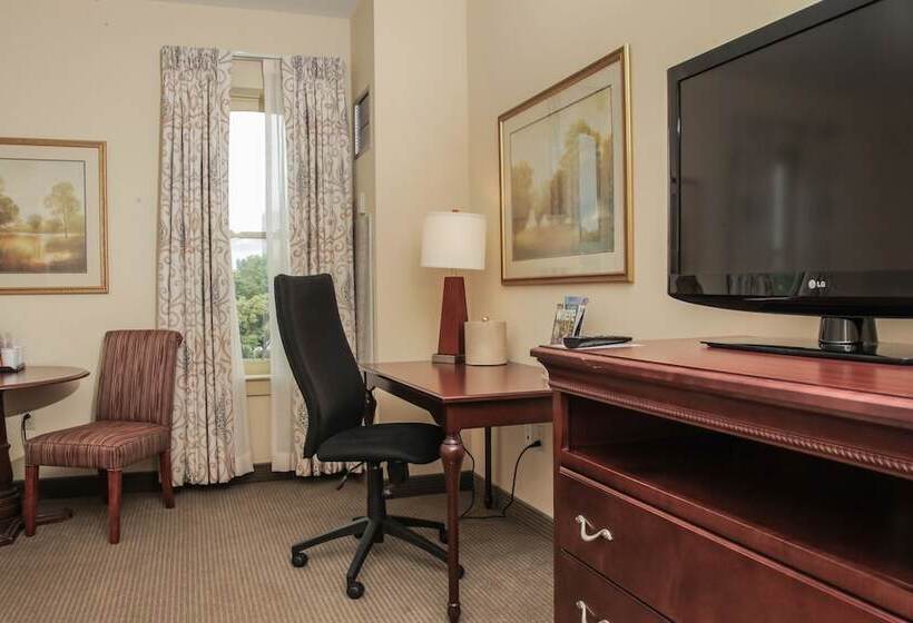 Отель The Conwell Inn