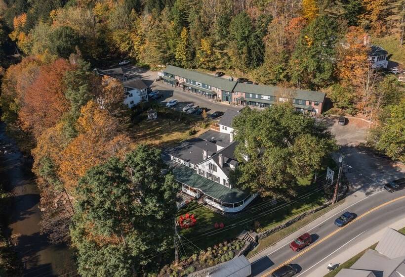 هتل The Stowe Village Inn