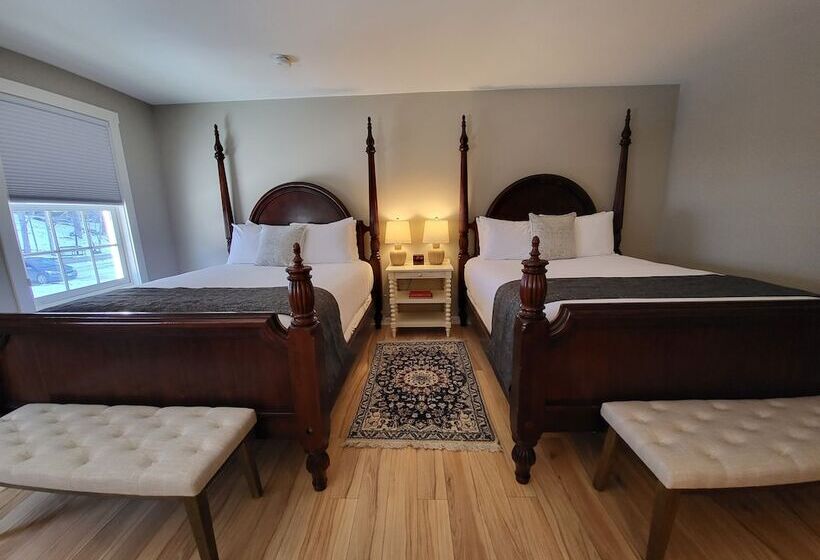 هتل The Stowe Village Inn