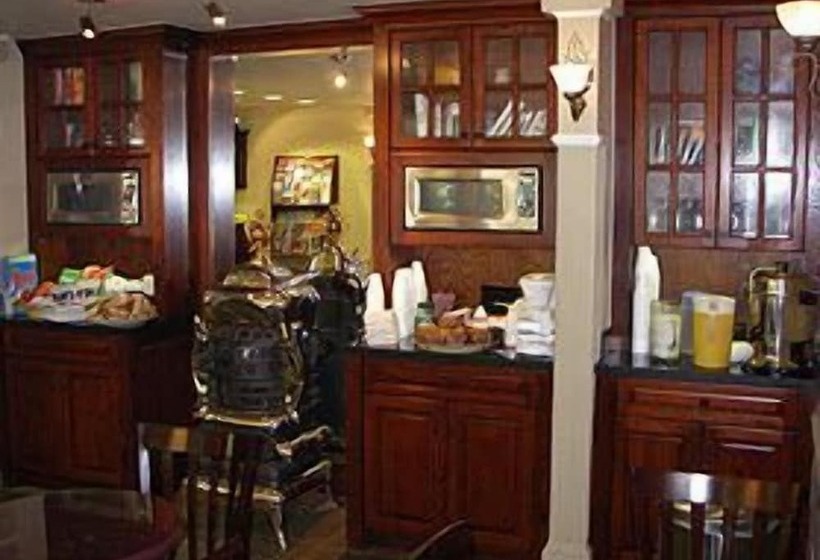 호텔 The Victorian Inn