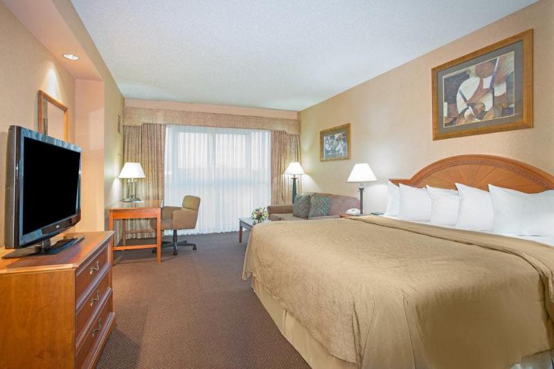 ホテル Topeka At City Center