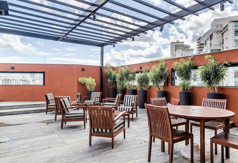 فندق Victory Business