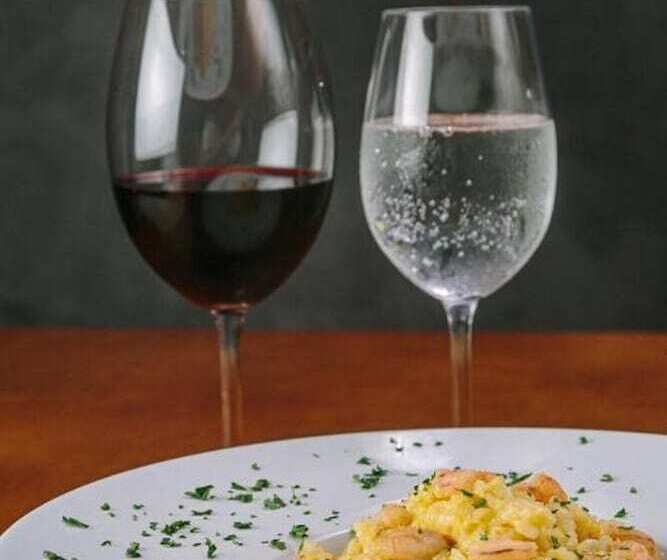 فندق Victory Business