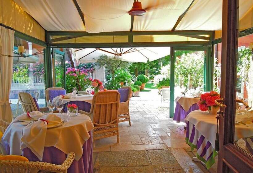 בית מלון כפרי Villa Abbazia Relais & Chateaux
