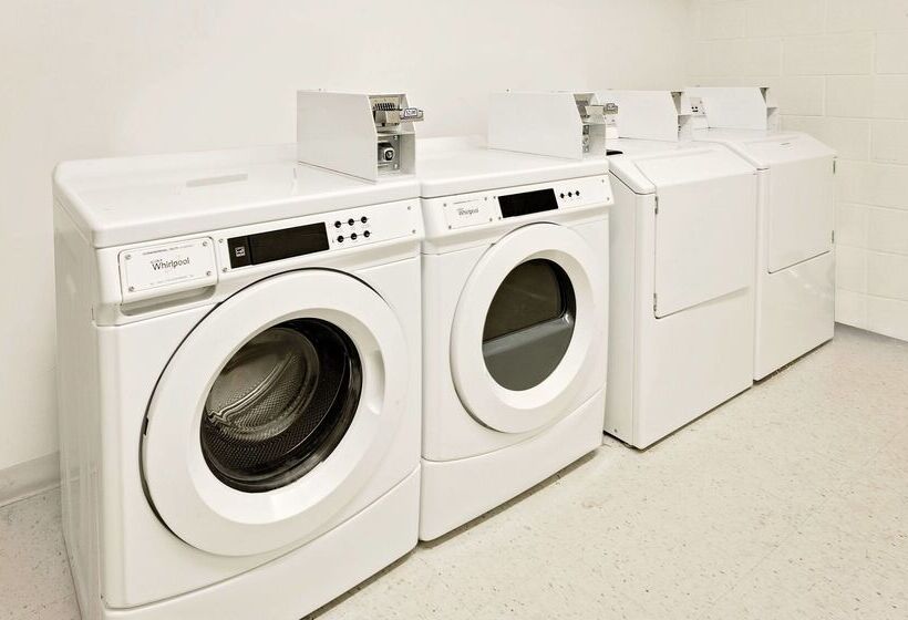 בית מלון כפרי Comfort Inn & Suites Arlington Heights   Schaumburg