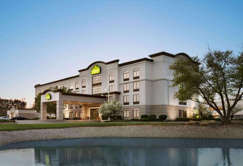 ホテル Wingate By Wyndham Cincinnati Blue Ash