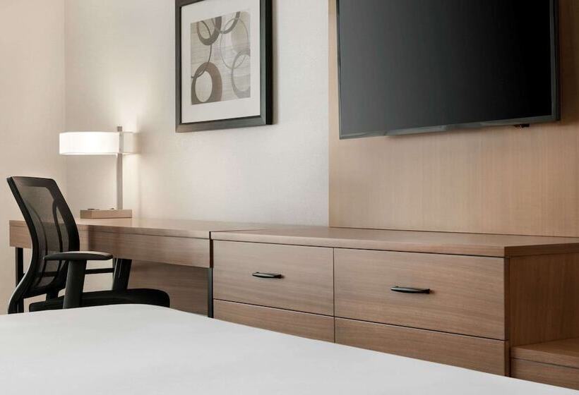 ホテル Wingate By Wyndham Cincinnati Blue Ash