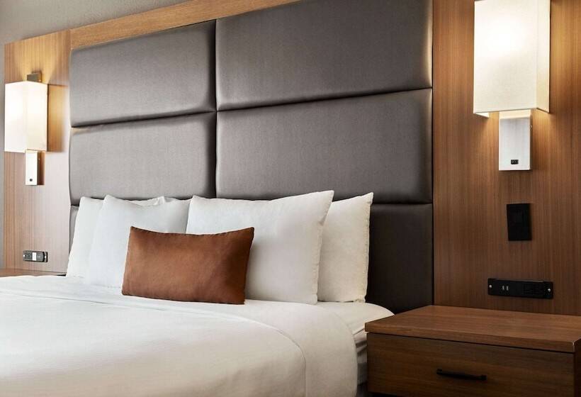 ホテル Wingate By Wyndham Cincinnati Blue Ash